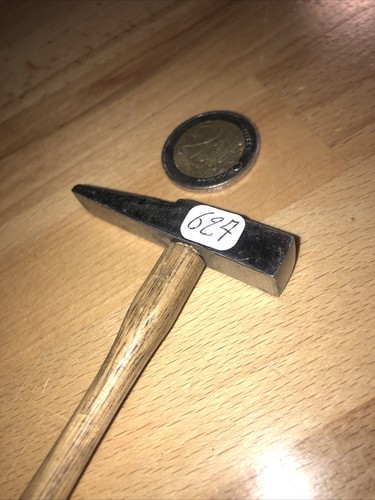 N°627 outillage outils