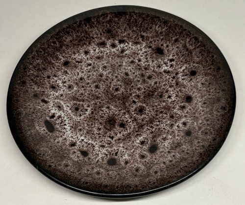 Rare petite assiette signée - rare,