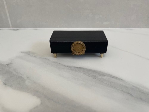 Socle bois peint en - , noir