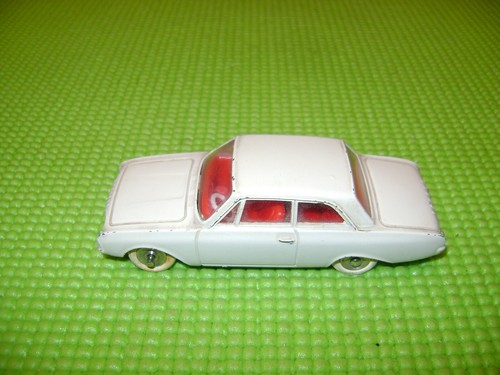 Dinky toys 559 ford taunus - toys, 17m