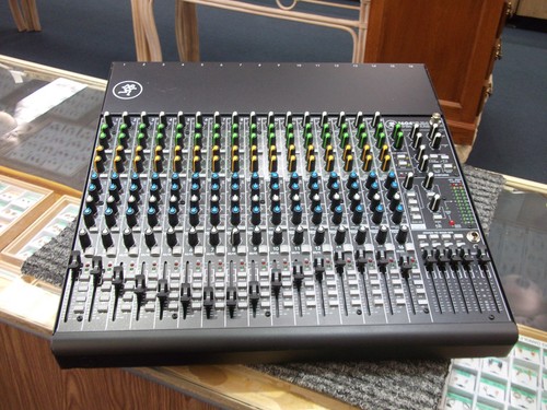 Mackie 1604 vlz4 - mackie,