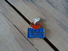 Pin's publicitaire - Poulain Grand Arôme