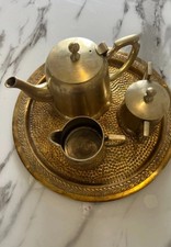 service à the En Cuivre 