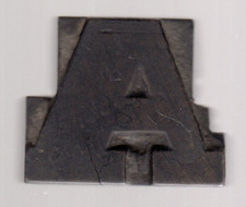 CARACTERE D'IMPRIMERIE BOIS Typographie vintage Wooden printer block  Lettre A