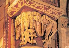 86 CHAUVIGNY CHAPITEAU DE L