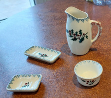 Service de toilette poupée