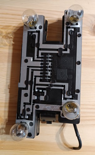 Platine porte ampoule