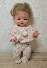 Jolie poupée plastique Famosa