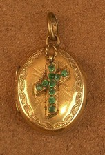 Pendentif ouvrant reliquaire