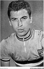 AJFP6-0463 - CYCLISTE - VAN