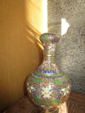 Joli vase ancien en émaux cloisonnés