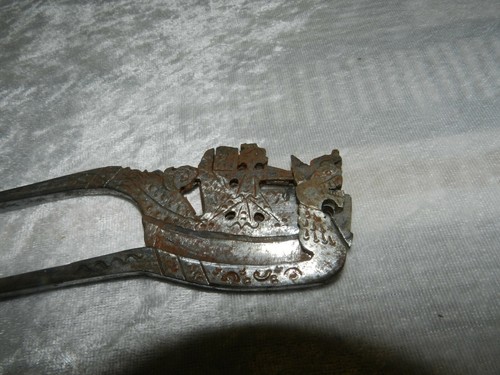 Ancienne pince casse noix