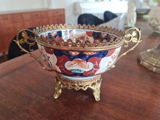 Ancien centre de table en porcelaine Imari, monture en laiton Napoléon III