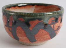 Bol matcha cérémonie du thé japonais Mino Ware poterie émail vert sur orange