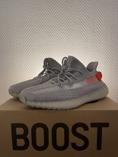 Yeezy Boost 350 V2 Tail Light