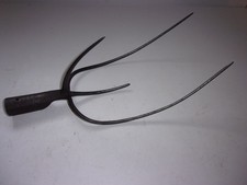 Originale fourche à foin ou autre - 4 dents