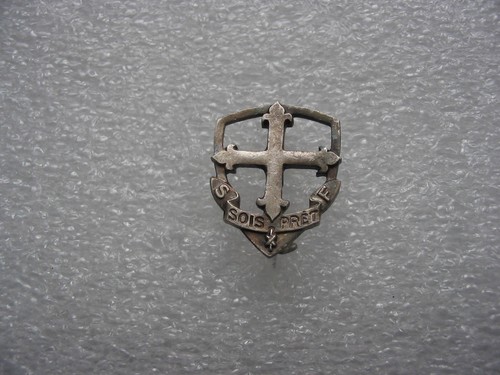 Ancienne broche des - , scouts