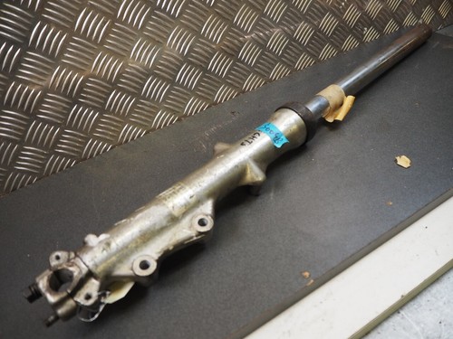 Suzuki gt250 1976 51110 33131 - gt250,