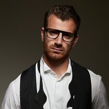 200€ Lunettes de vue noires