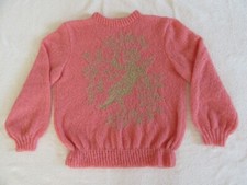 Pull femme mohair rose, chérubin et fleurs or .Création tricot fait main. Neuf