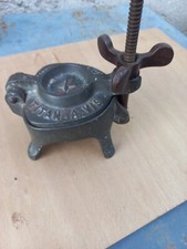 PRESSE VIANDE TITAN àVIS POUR BOUCHER ANNEE 30