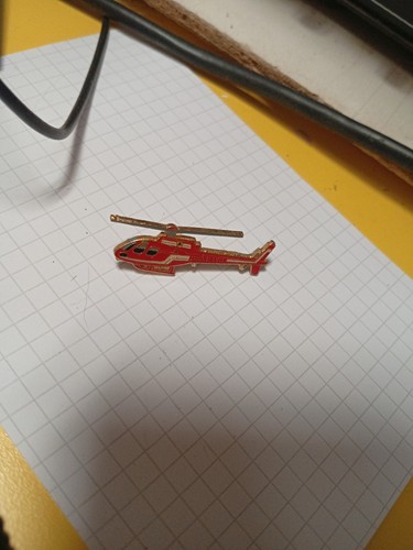 Pin pompiers sécurité - pin's,