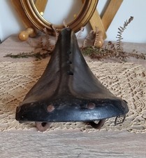 Ancienne  selle de vélo en