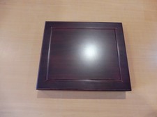 COFFRET BOIS LAQUE   29X25CM  VIDE  17  EMPLACEMENTS  45 MM TRES BON ETAT (1)