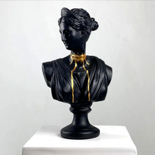 Sculpture en marbre doré Artémis, statue de déesse de la mythologie grecque...