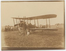 Ressons-sur-Matz (Oise) septembre 1916. Avion anglais touché et égaré. Aviation.