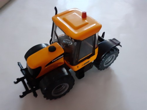 Tracteur fastrac 3320 jcb - 3320, 1/32