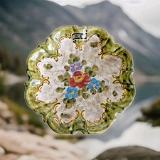 assiette murale en faïence