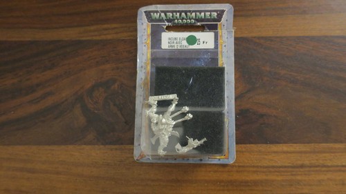 Incube eldar noir avec arme - noir,