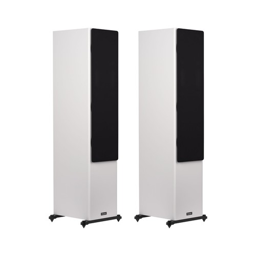 magnat quantum 677