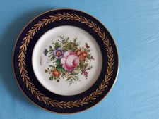 Assiette ancienne en porcelaine de Limoges. Peinte à la main et signée. 