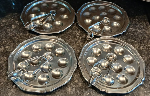Lot assiettes à - 4,