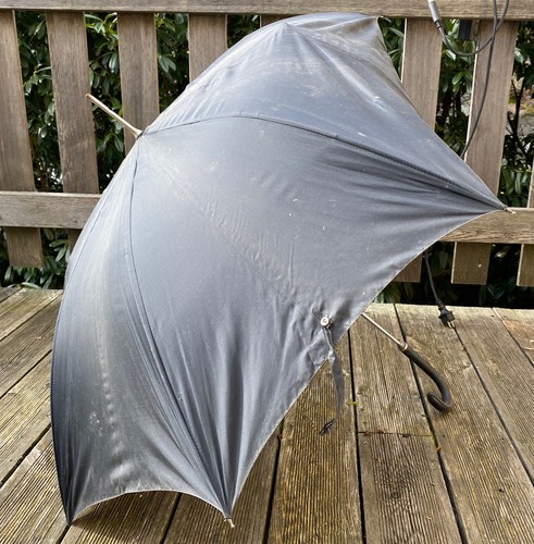 Ancien parapluie accessoire - ancien,