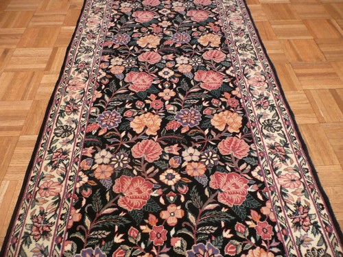 Runner hand knotted - 9, ft.
