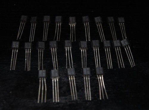 24x 2sa1015gr original - 24x,
