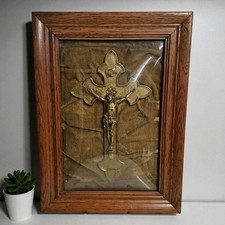 Crucifix ancien sous verre bombé en bois et laiton doré vintage religieux
