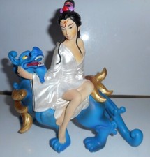 FIGURINE DRAGONFLY. PARADE OF