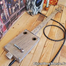 Guitare cigar box FRETLESS Vintage Grey