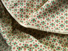 ANCIEN  GRAND COUPON DE TISSU PETITS MOTIFS ROUGE VERT FOND CLAIR- TIS 207/1