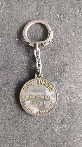 Porte cle vintage - cle, annees