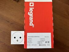 Prise "le grand" 2P+T Surface