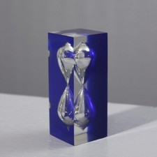 Sablier inclusion en résine vintage design style Pierre Giraudon 1970s