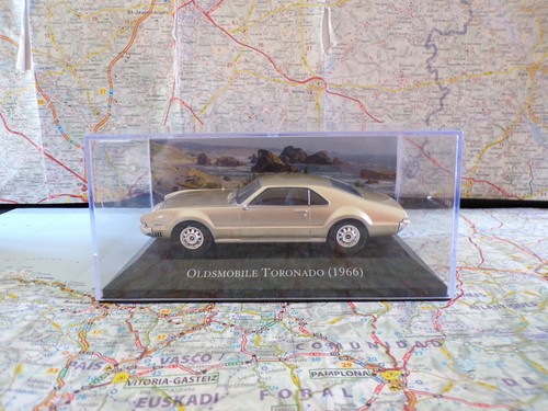 Oldsmobile toronado 1966 - oldsmobile,