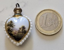 Flacon de parfum pendentif miniature en porcelaine debut 19ème siècle 