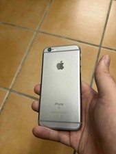 Apple iPhone 6s - 32Go - Gris Sidéral (Désimlocké)
