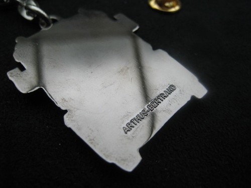 Pin folies porte clés - ,